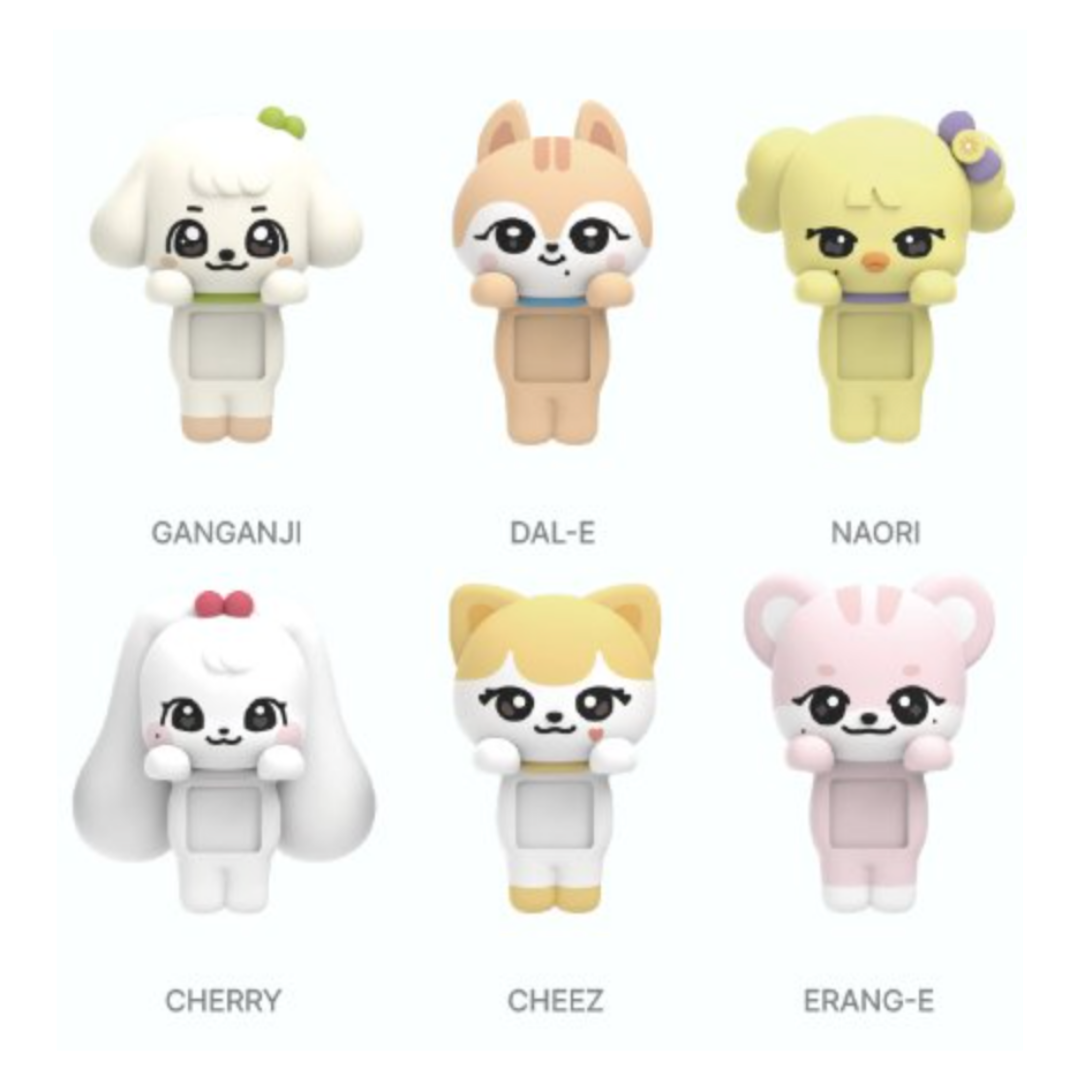 [PREORDER OFFLINE PROXY] IVE <DIVE INTO MINIVE> OFFICIAL MD RANDOM MINIVE SMARTPHONE FIGURE (16 POINTS)