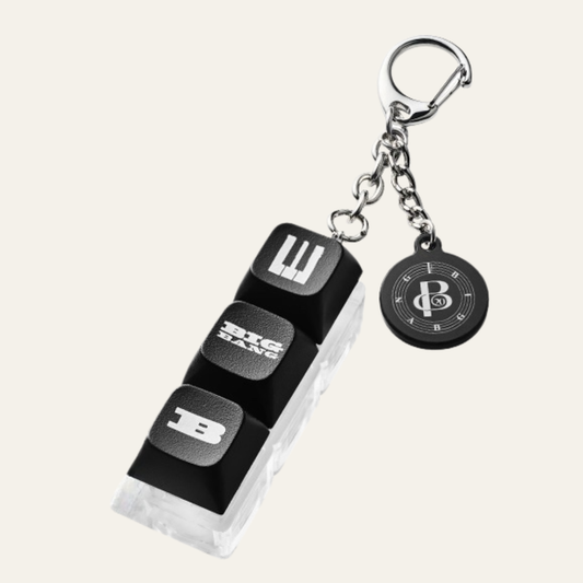 [PREORDER OFFLINE PROXY] BIGBANG 2026-2027 WORLD TOUR [XX : COSMOS] KEYCAP KEYRING (3KEYS)