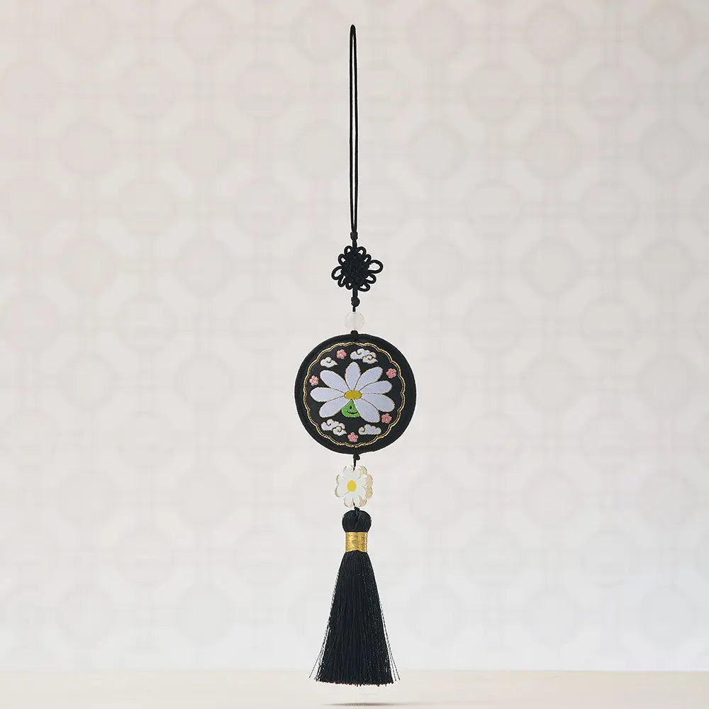 [PREORDER] G-DRAGON <ZO&FRIENDS K-EDITION> & Tassel Keyring