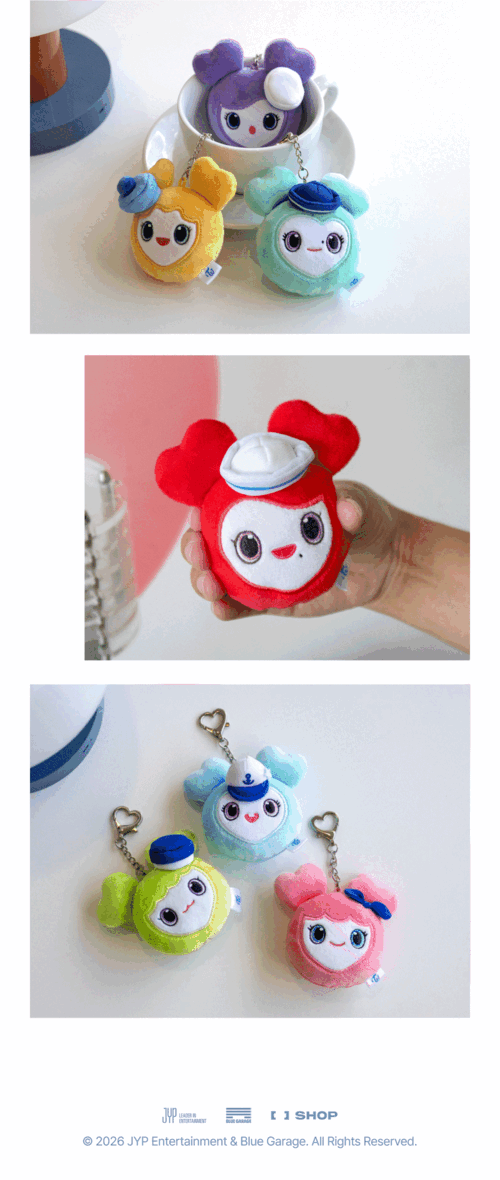 TWICE <THIS IS FOR> WORLD TOUR FINALE LOVELY FACE KEYRING MARINE Ver. (18 POINTS)
