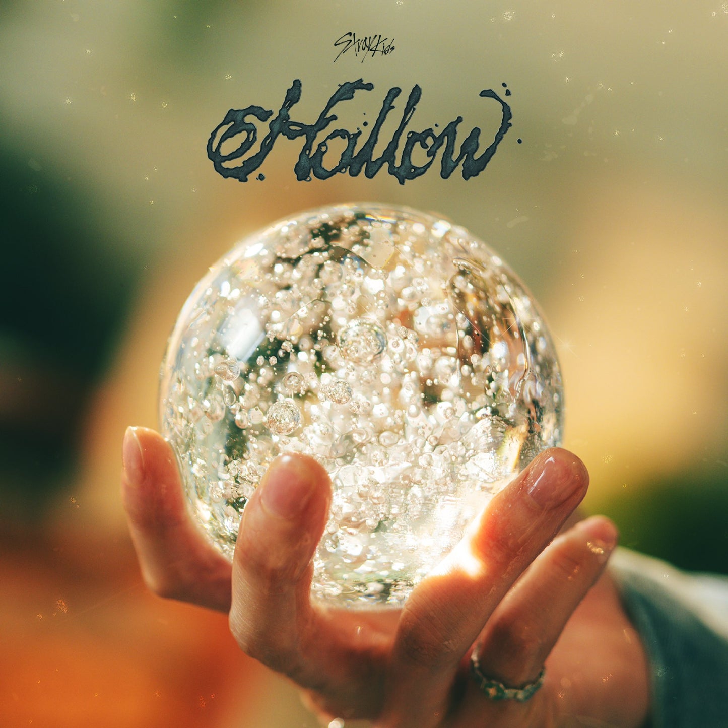 流浪儿童<hollow>日本第三张迷你专辑标准版</hollow>