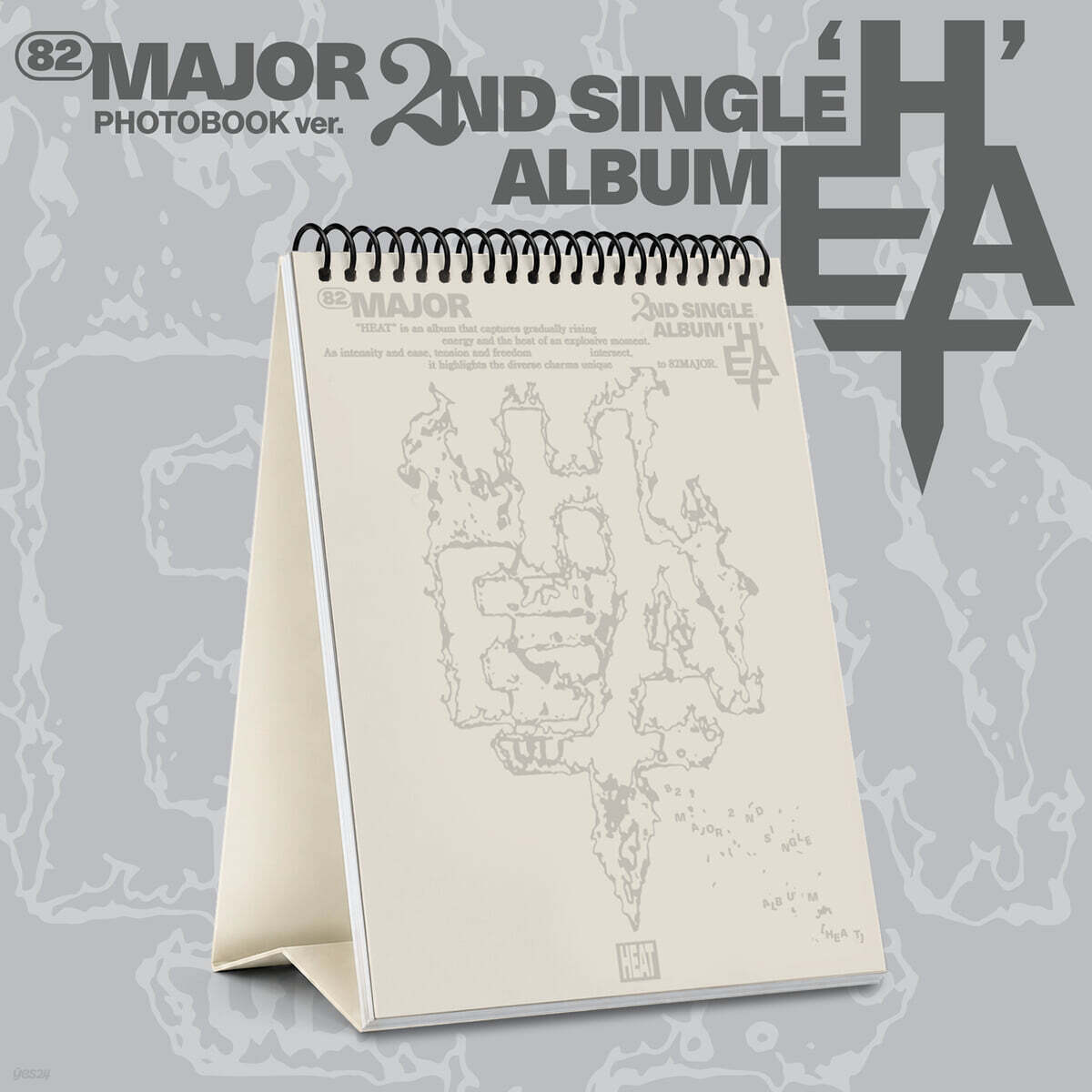 [PREORDER] 82MAJOR [HEAT] PHOTOBOOK VER