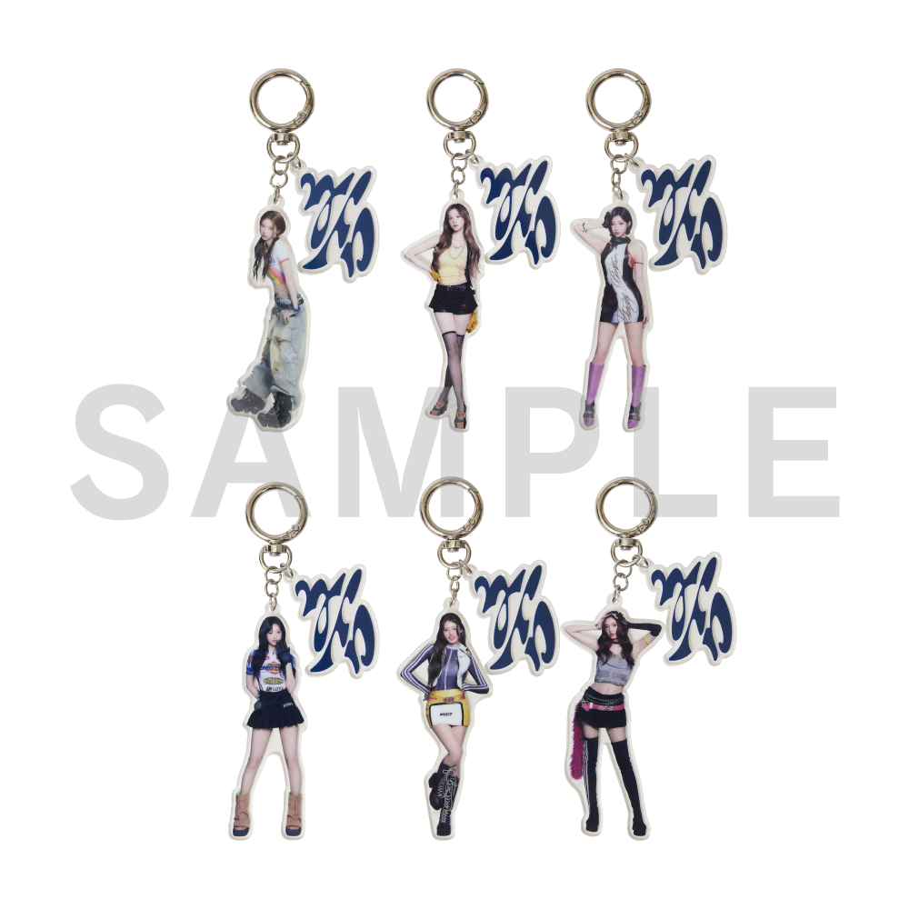 [PREORDER] BABYMONSTER WORLD TOUR [춤(CHOOM)] IN JAPAN Random Photo Charm A