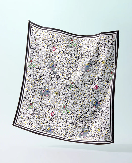 [PREORDER] G-DRAGON <ZO&FRIENDS ZOA CROWN EDITION> SCARF SIGNATURE (WHITE)